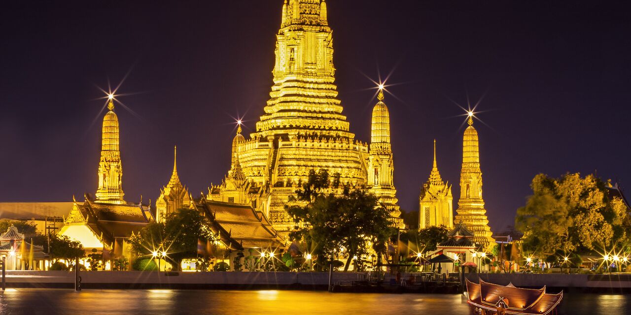 The Wat Arun temple