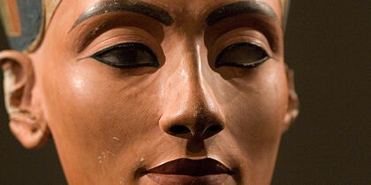 Nefertiti, showpiece of the Neues Museum