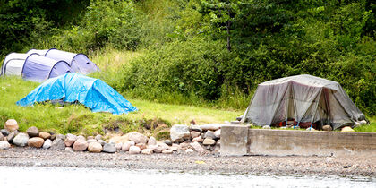 Sunbathing and free camping at Langøyene