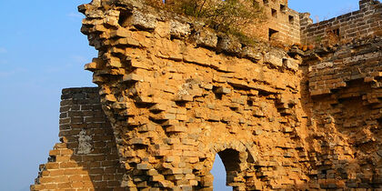 An authentic wall segment at Jinshanling