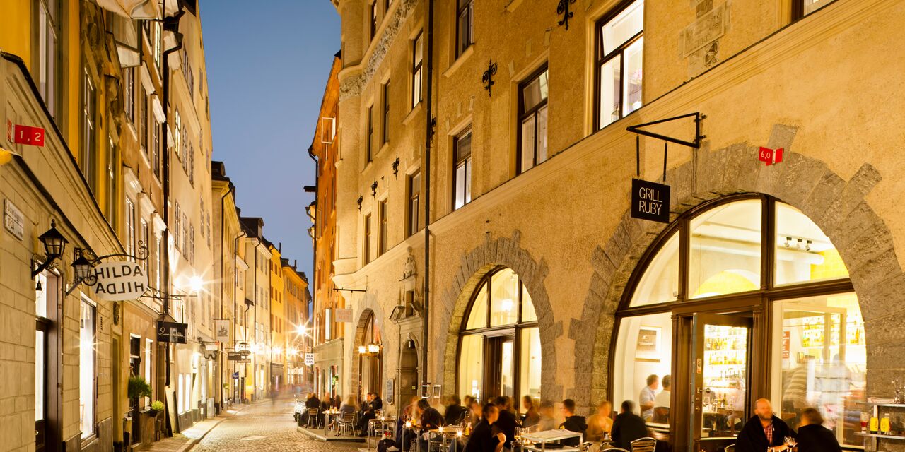 Outdoor patios in Osterlanggatan