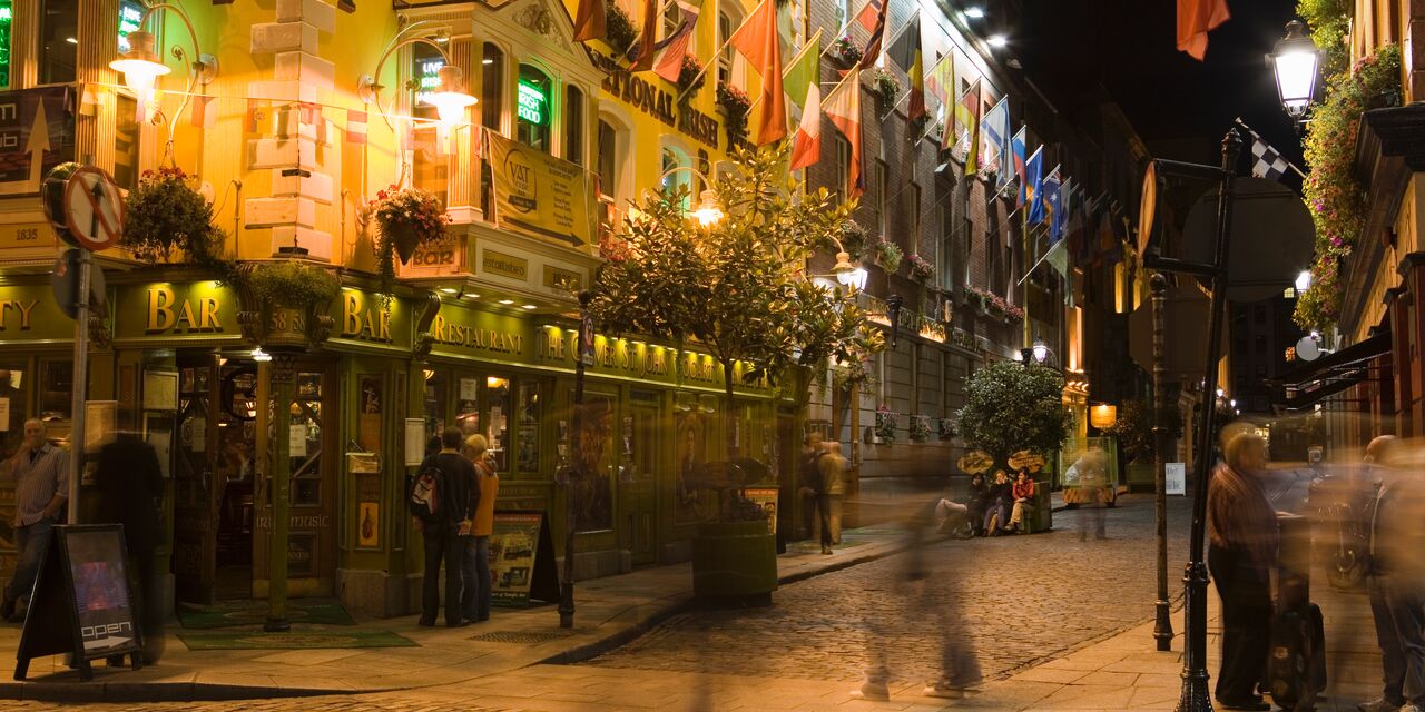 Temple Bar street