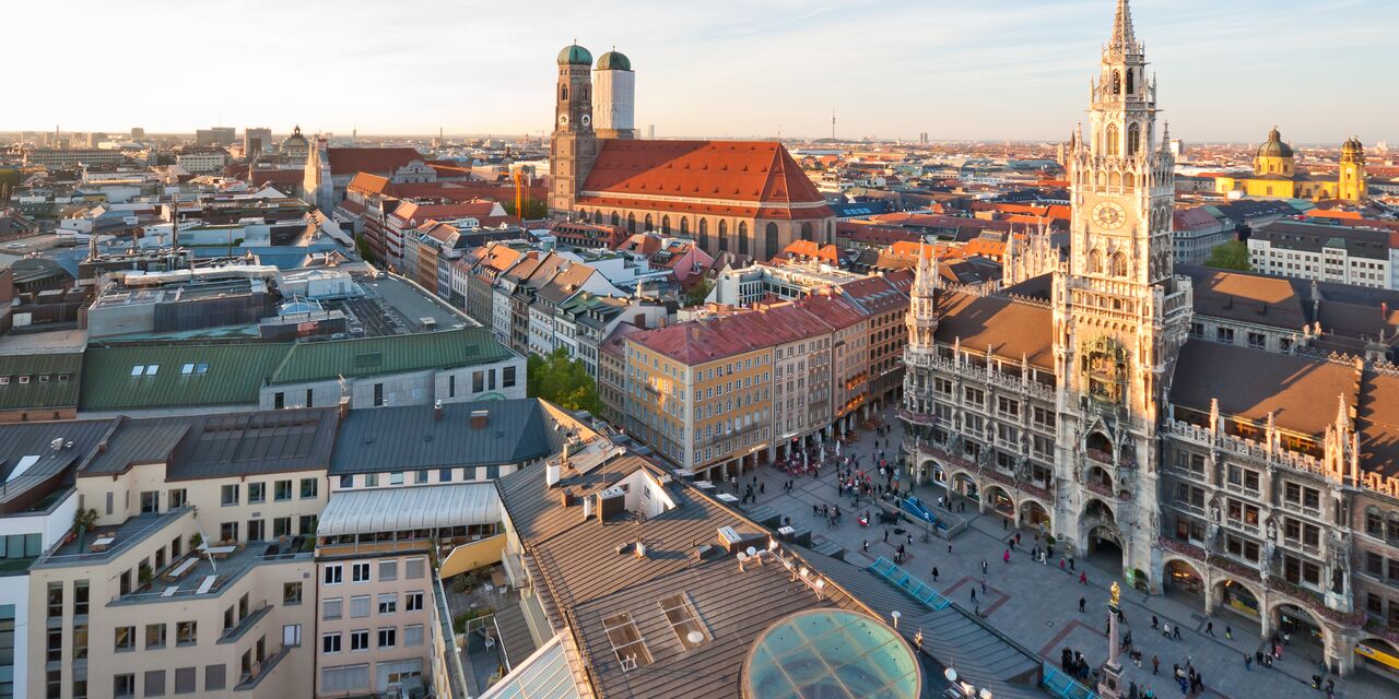 View across Marienplatz