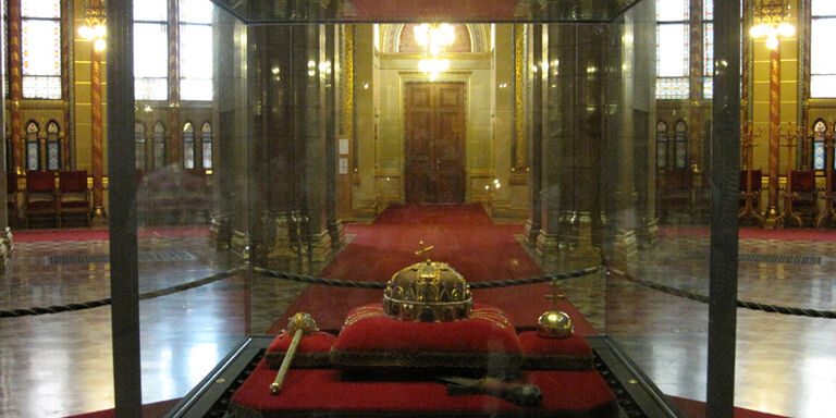 The Hungarian crown jewels